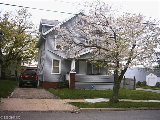 1st image of 734 Roselawn Ave