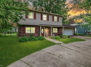 34417 Bainbridge Rd, North Ridgeville, OH 44039