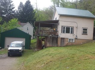 57801 Moorewin Dr, Bellaire, OH 43906