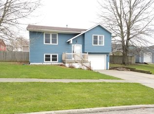 110 Maple Dr, Albia, IA 52531