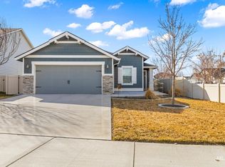 2163 N Warwick Ave, Meridian, ID 83642