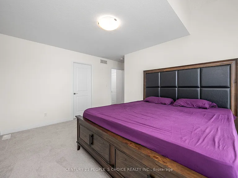 9 Queensbrook Cres — Photo 24