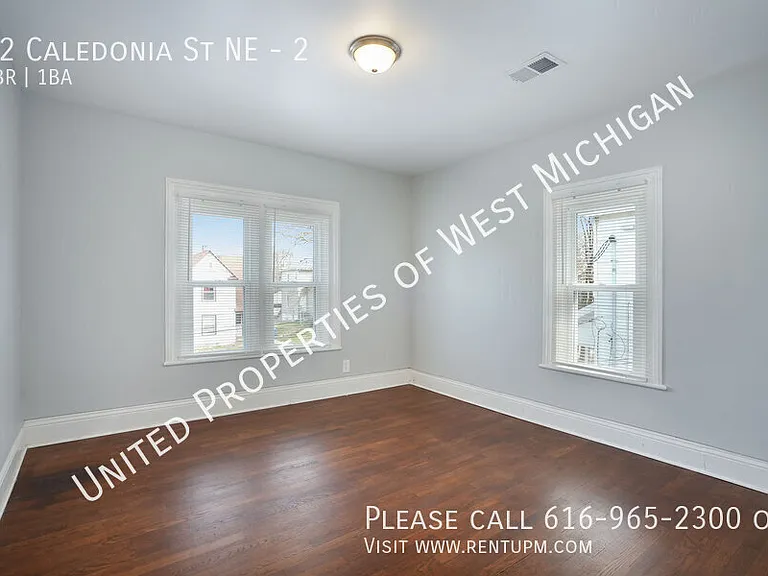 42 Caledonia St NE #2 — Photo 3