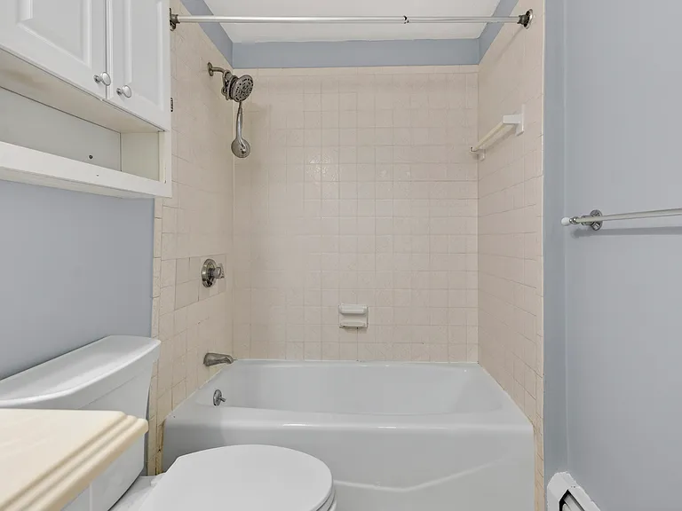 7 Karen Cir #2A — Photo 23