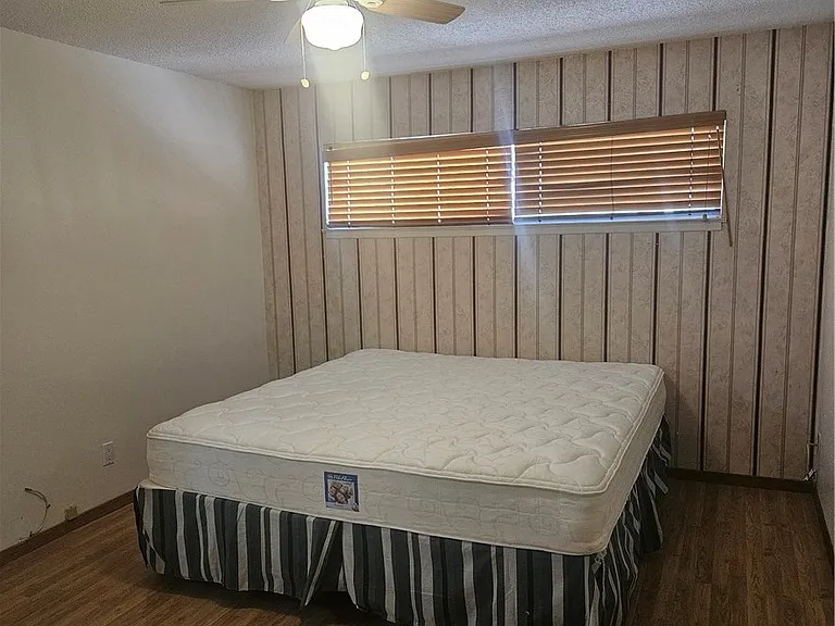 350 E Desert Inn Rd #C203 — Photo 13