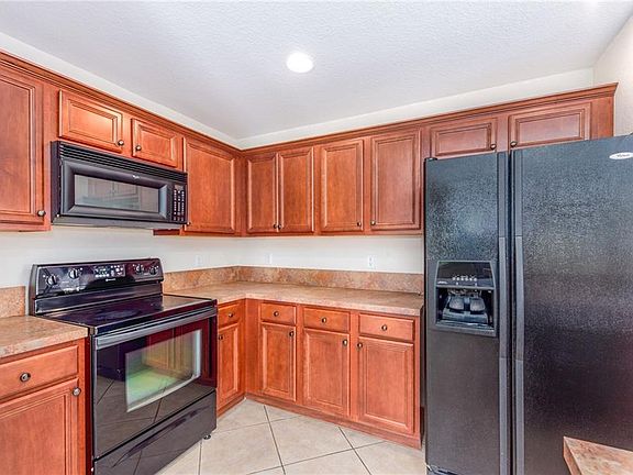 4th image of 2985 SE Lexington Lakes Dr