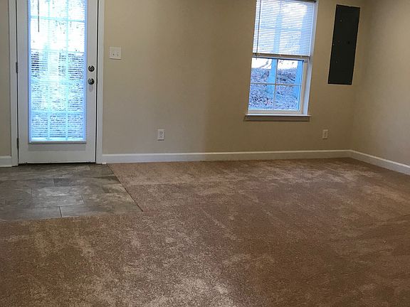 3rd image of 44 Andrews Pl