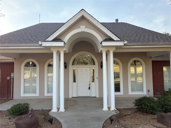 73 Oak Hill Cir, Brownwood, TX 76801