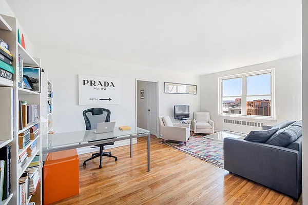 Sold by Compass | media 1