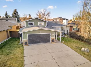4664 16a Ave NW, Edmonton, AB T6L 2S2