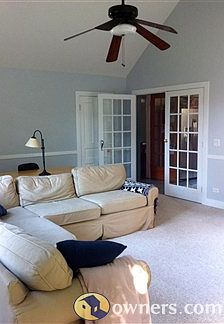 Huge, 20x16 sunny 1st floor Family Room off Kitchen