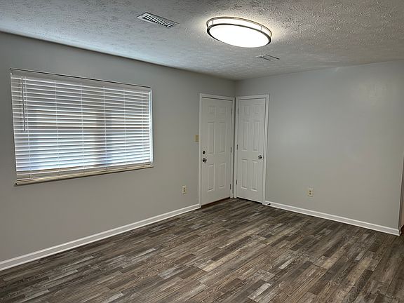 3rd image of 114 Sequoiah Ln #1