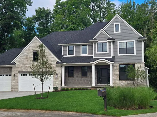 5850 Windrift Ct, West Bloomfield, MI 48324