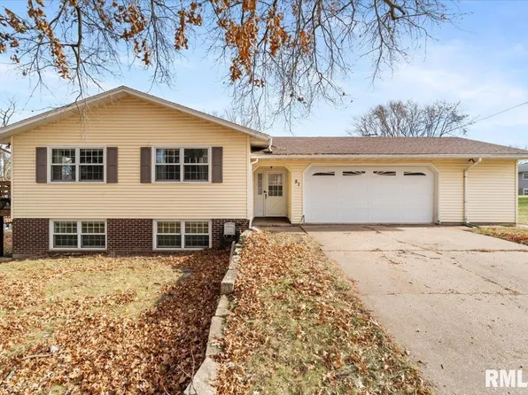 51 Crestview Dr, Geneseo, IL 61254