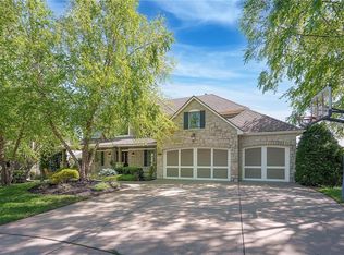 15225 Perry St, Overland Park, KS 66221