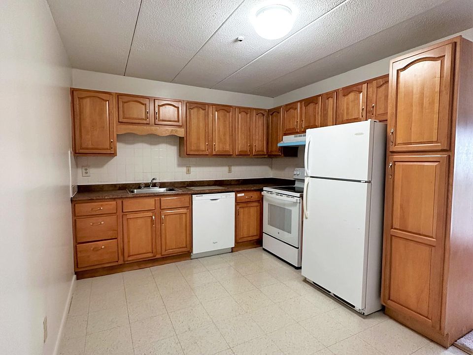 1st image of 182 Quincy Ave APT 51
