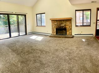 646 Meredith Ln, Cuyahoga Falls, OH 44223