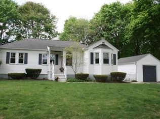 9 Edward Ave, Lynnfield, MA 01940