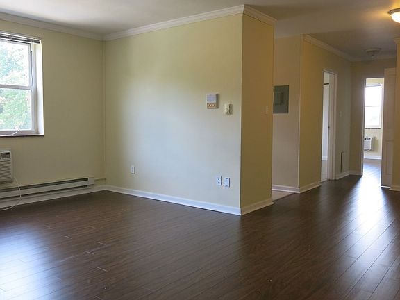 3rd image of 5720 Stanton Ave APT 301