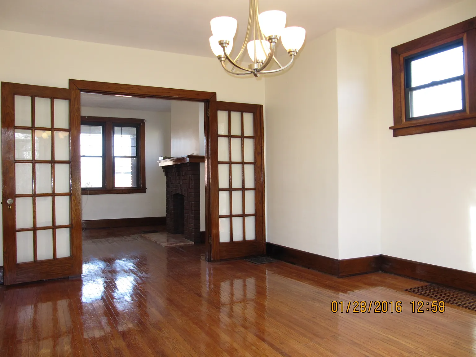46 N Linwood Ave photo 1