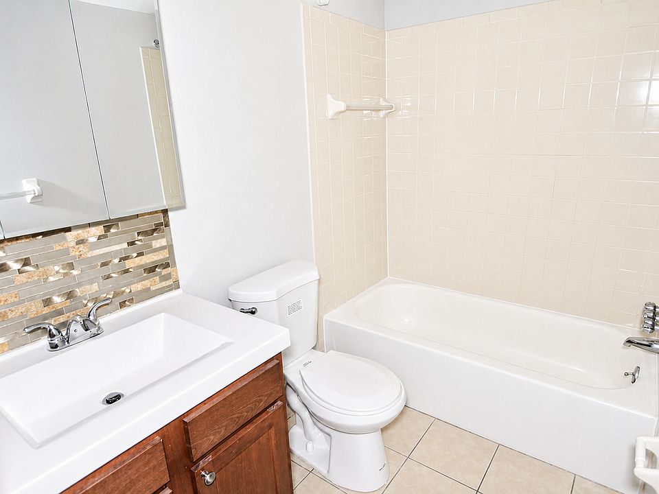 2-Bed/1-Bath (Unit H3)