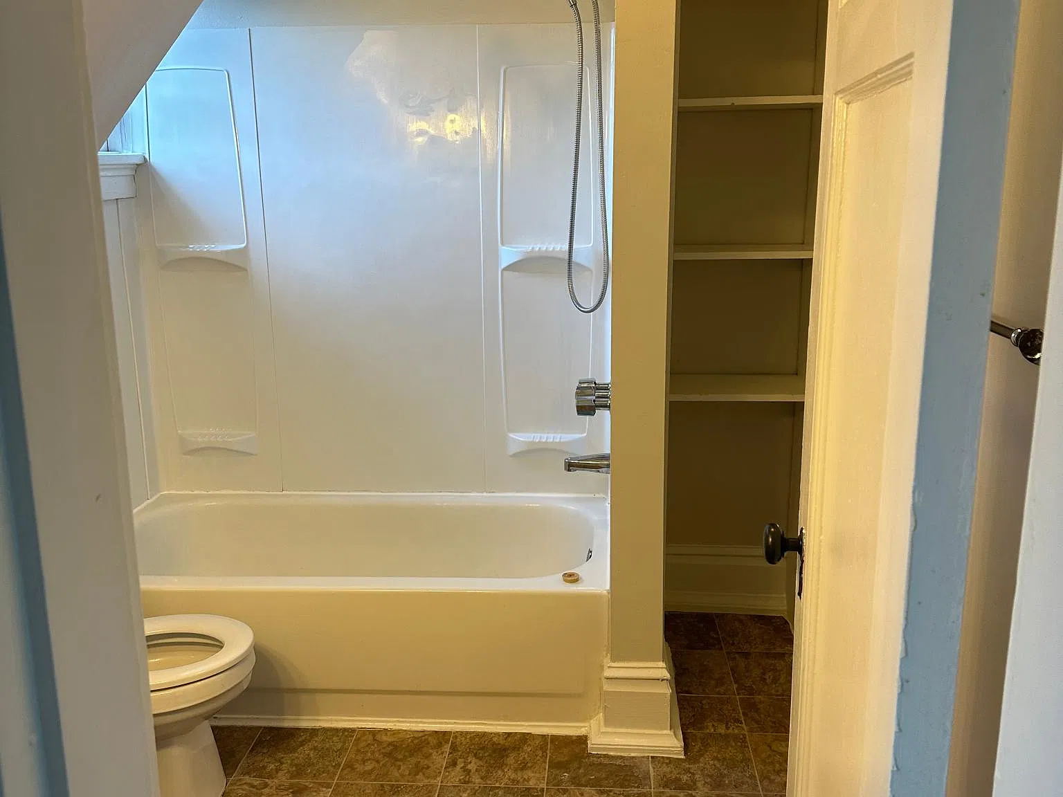 1 bed, $1,250 — Photo 2