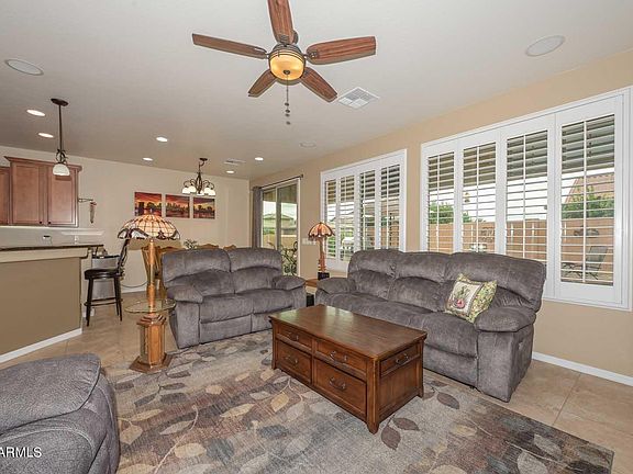 3rd image of 20235 N 268TH Avenue