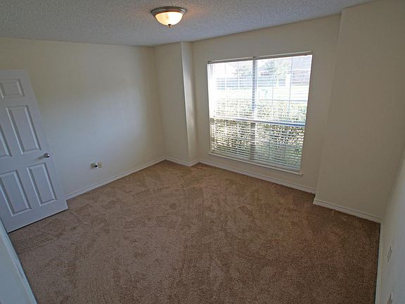 4th image of 14202 Creekwood Cv