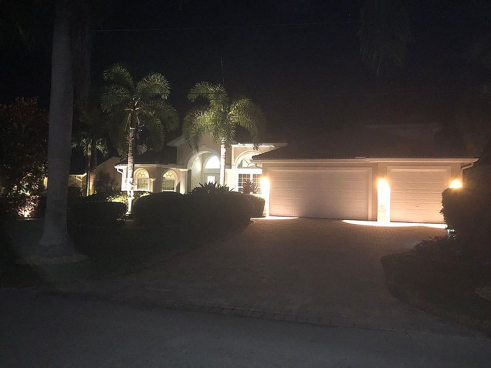 1st image of 4614 SW 24th Pl