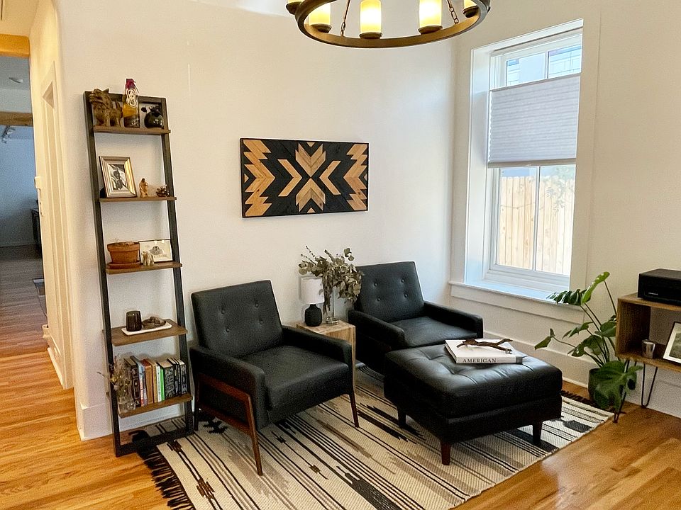 ENTRY/OFFICE/SITTING ROOM - Welcome guests with style plus great extra living space.
