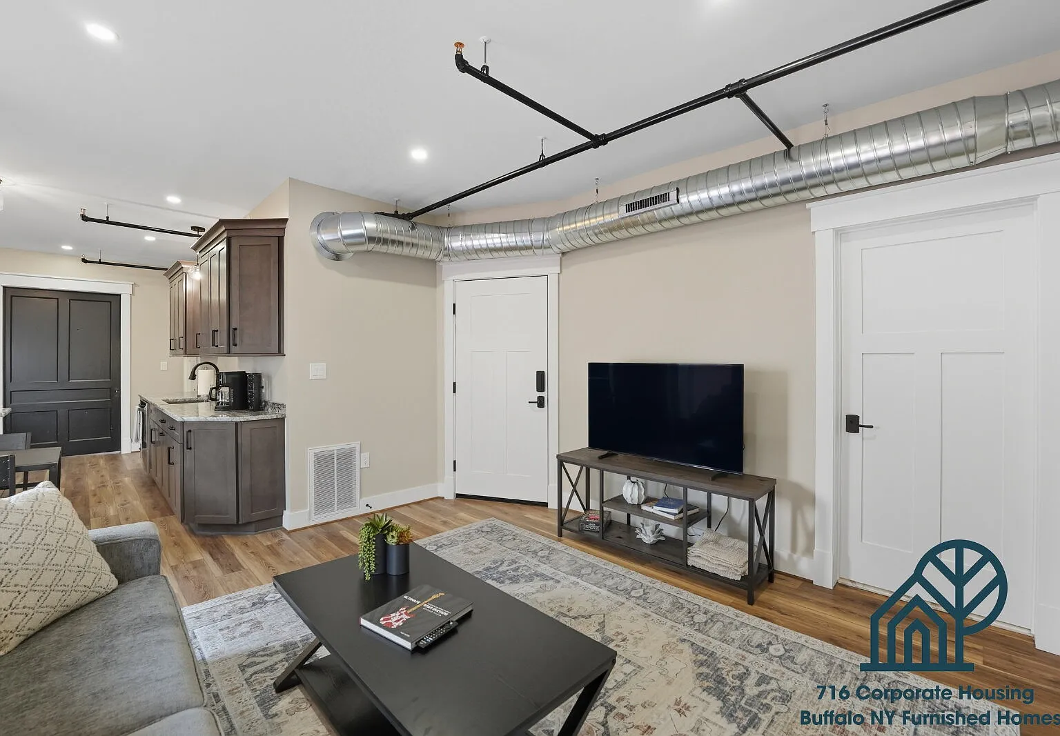 2 bed, 2.0 bath, 1150 sqft, $3,300 — Photo 3