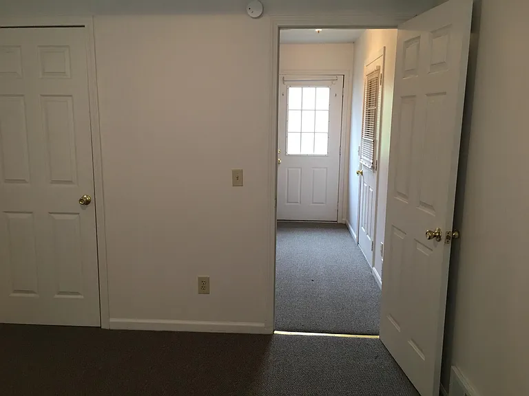22 Van Buren St #3 — Photo 12