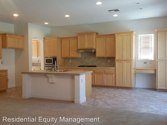 2nd image of 780 Bluestone Cir