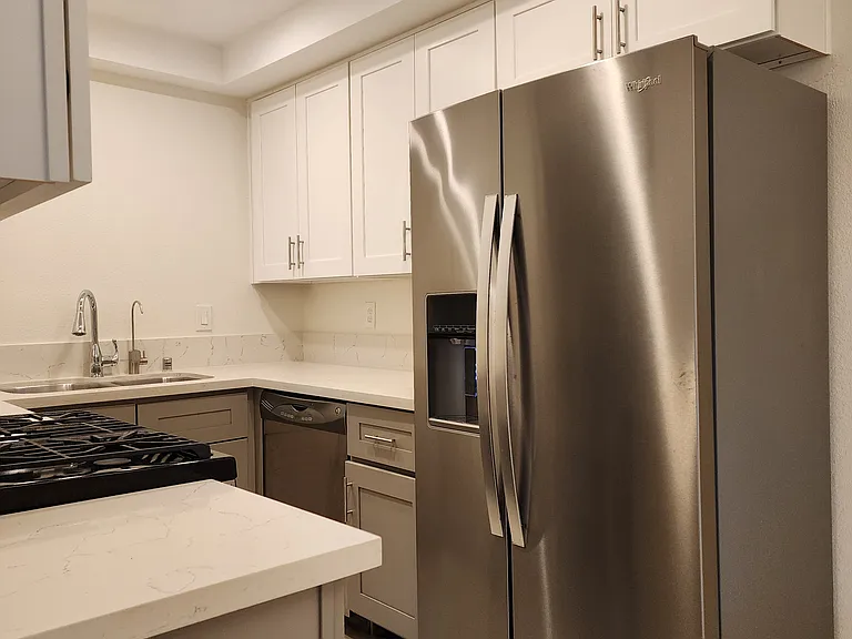 408 Burchett St #6 — Photo 7