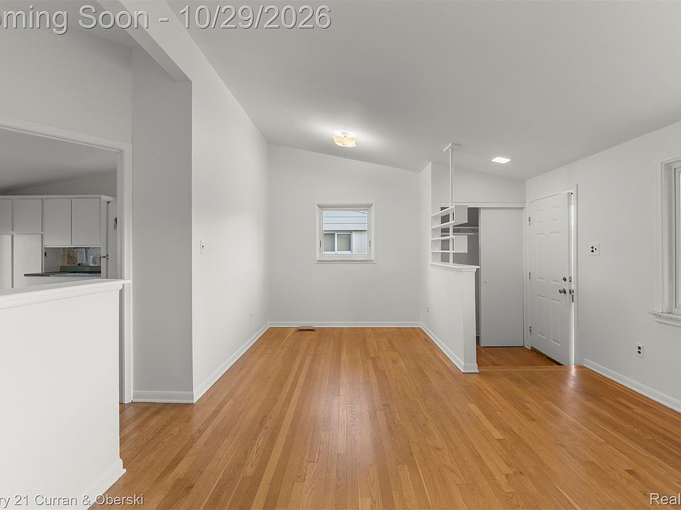 13624 Leroy St, photo 5