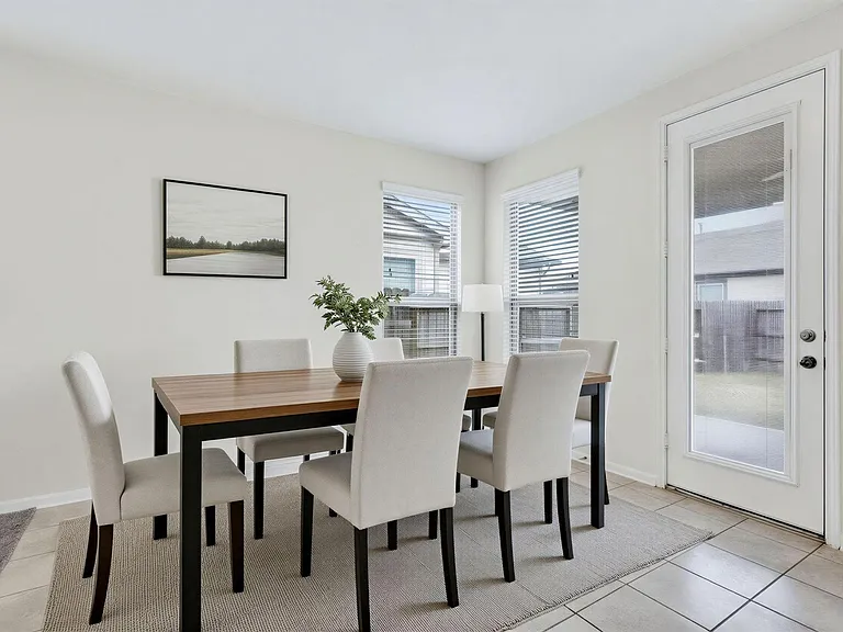 3322 Nila Creek Dr — Photo 6