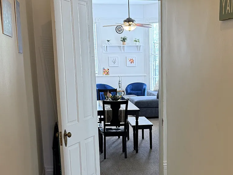 Hallway Entrance back to Dining and Livingroom & Kitchen