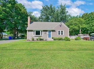59 Neelans Rd, Enfield, CT 06082