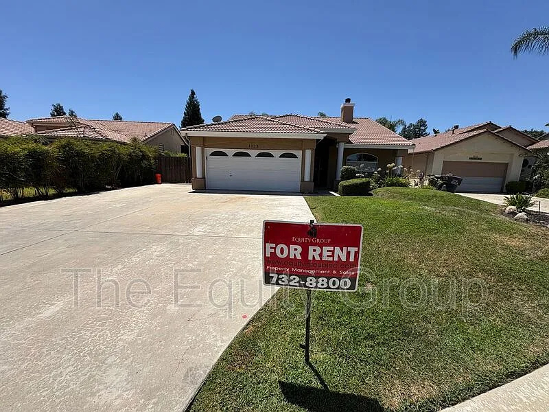 1523 E Monte Vista Ct