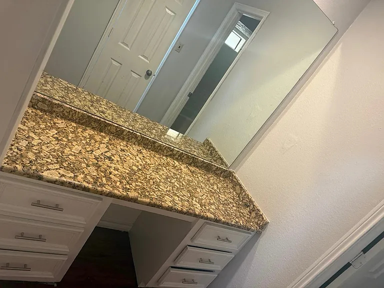 908 Bluebird Dr — Photo 5