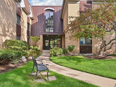 1105 N Mill St APT 224, Naperville, IL, 60563
