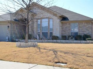 105 Rockhaven Dr, Alvarado, TX 76009