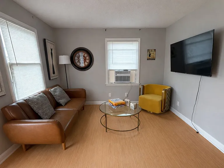 316 Skyland Ave — Photo 12