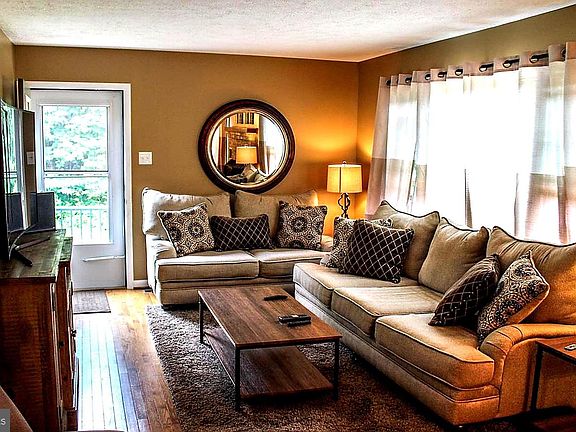 4th image of 51 Winesap Ct