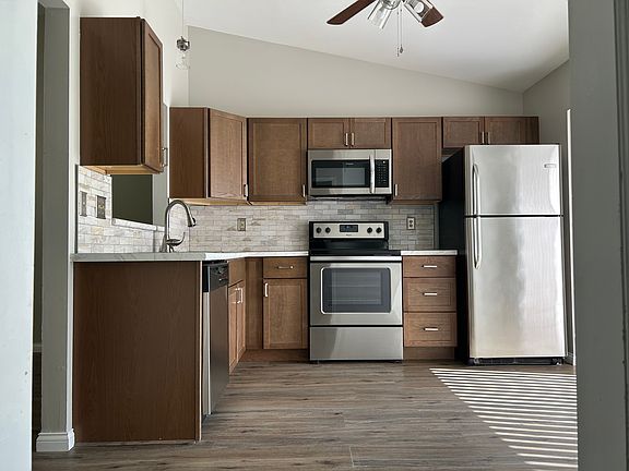 2nd image of 428 Omar Ct #428