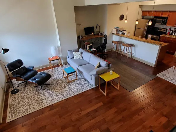 1 Academy Cir Unit 311, Philadelphia, PA 19146