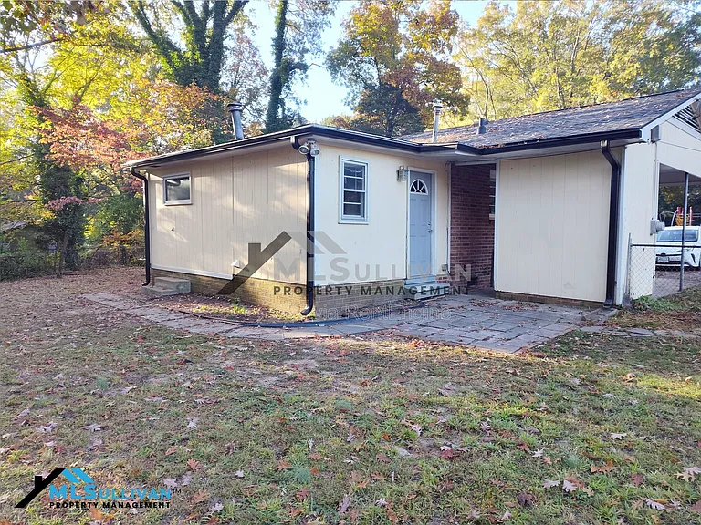 1521 Euclid Rd — Photo 15