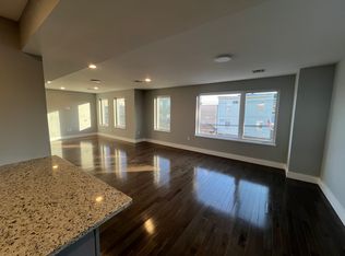 9 Wall St #2, Newark, NJ 07105