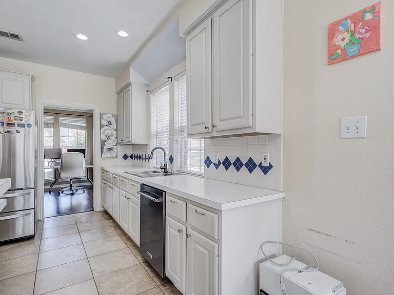 2816 Lakehollow Ln — Photo 15