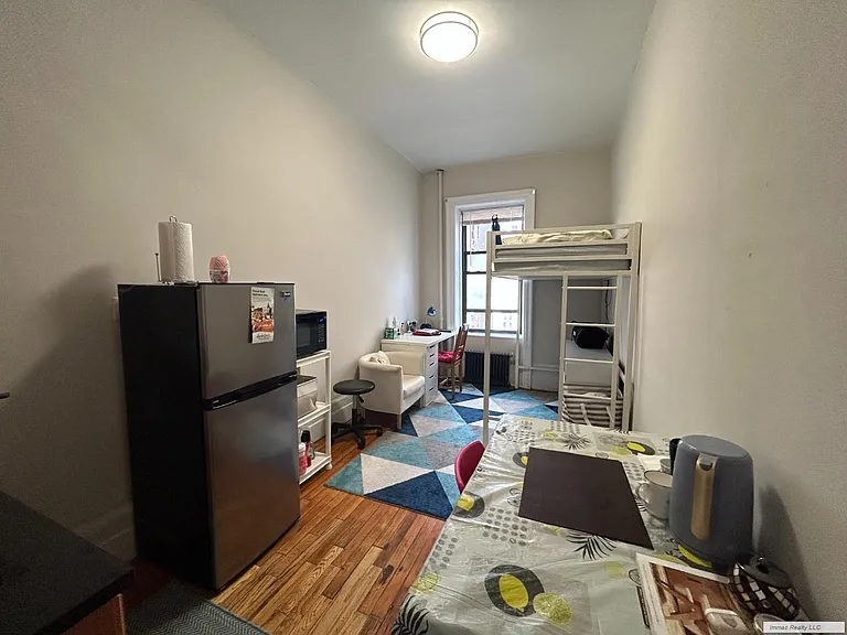 318 W 106th St #4FW — Photo 1